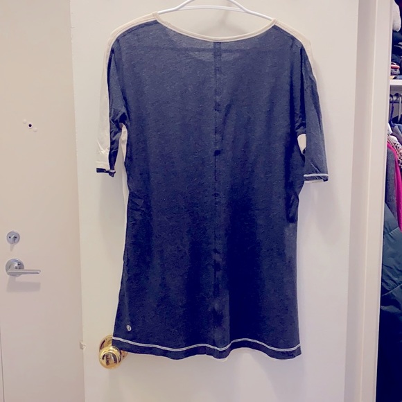 Lululemon tunic t-shirt - Picture 2 of 2